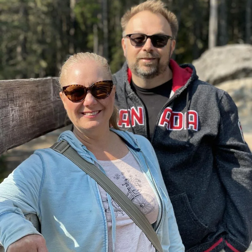 A smiling couple outdoors